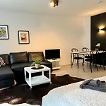 Jutta Deluxe #301 Appartamento